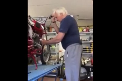 Wkurzanie dziadka, który dłubał w garażu przy swoim motocyklu 