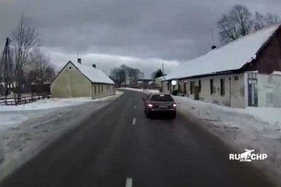 Kiedy myślisz, że na drodze już Cię nic nie zaskoczy, wtedy ona podbija stawkę