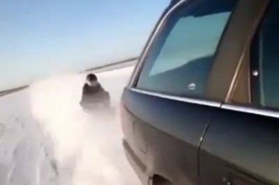 Polacy i ich kulig za Audi przy 160 km/h. Ten gość chyba niczego się nie boi