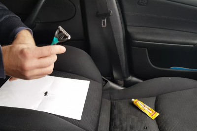 Masz dziurę w samochodowym fotelu? Prostu sposób, żeby się jej pozbyć 