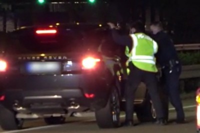 Policja kontra gapie