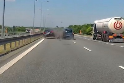 Z pasa rozbiegowego wprost na lewy. Wypadek na autostradzie A4