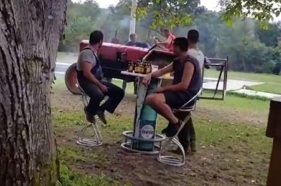 Gdy jesteś wstawiony i na imprezę przyjeżdżasz traktorem