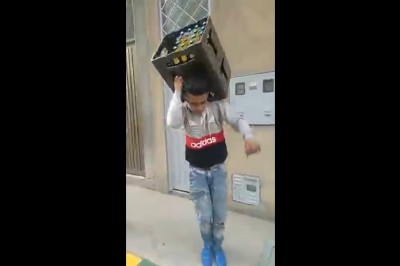 Kiedy chcesz się popisać przed kolegami, ale odwalasz konkretny numer 