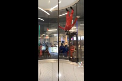 Ziomek rozwala system swoimi popisami w tunelu aerodynamicznym 