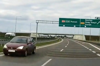 Pędziła pod prąd na S5. Kierowcy uciekali przed zderzeniem