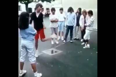 Zabawy młodzieży przed erą smartfonów i internetu