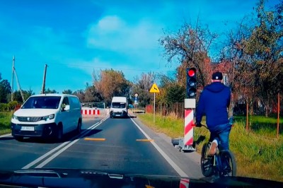 Szybka kara dla typa. Kiedy masz czerwone, ale kompletnie się tym nie przejmujesz