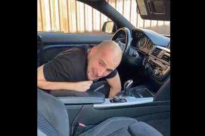 Zgubiłeś kiedyś coś pod siedzeniem kierowcy? Ten gość sporo pod nim znalazł 