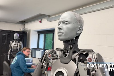 Przyszłość jest dzisiaj. Niesamowity pokaz możliwości robotów 