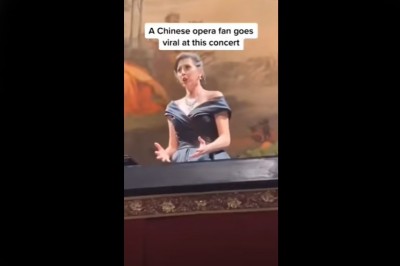 Gość z widowni przyłącza się do występu operowego