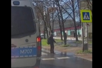 Ziomek po imprezce rozwalił system na widok policji