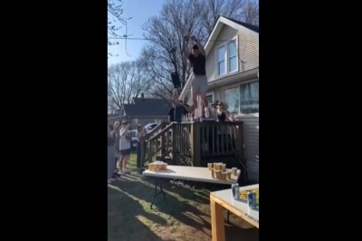 Kiedy odwalasz taki numer że masz ochotę zmyć się z imprezy 