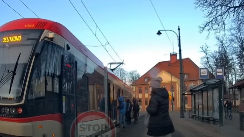 Nie zdążyła na tramwaj, więc ją podwiózł. Szybka akcja z Gdańska