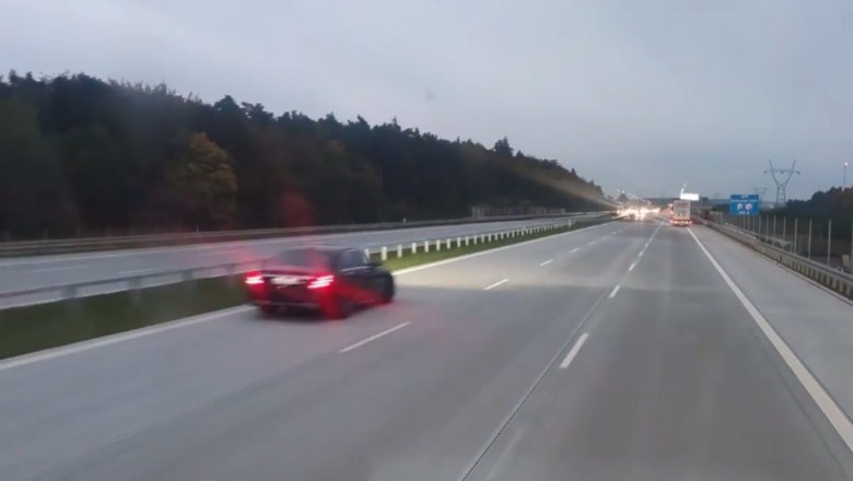 Mercedes ledwo ominął auto jadące pod prąd na A1 - nagranie 