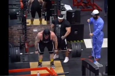 Mieśniaki zagięte na siłowni przez gościa od sprzątania