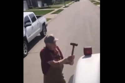 Szybka karma dla dziadka, który zniszczył betoniarkę