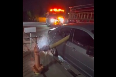 Zaparkował przy hydrancie. Strażacy wiedzieli jak to załatwić