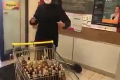 Wyjechał z Biedry z koszem pełnym win. Daleko nie ujechał