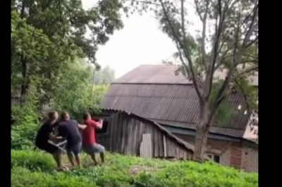 Kiedy ojciec mówi, że z synami da rade wyciąć to drzewo