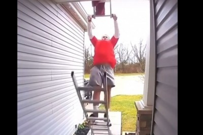 Ziomek rozwalił system swoją akcją na drabinie