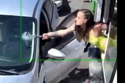 Szybka akcja z młotkiem pod restauracją szybkiej obsługi