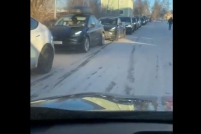 Ile w kolejce na stacje musi poczekać właściciel elektryka?