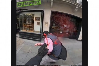 Rowerzysta kontra kieszonkowiec. Gość pięknie go załatwił