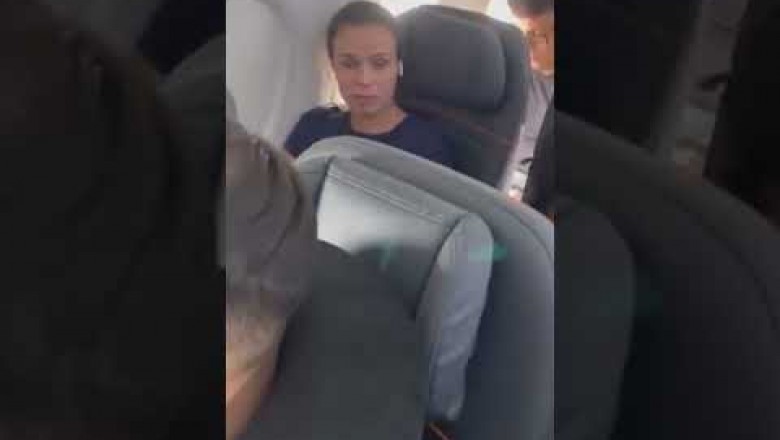 Matka płaczącego dziecka domagała się ustąpienia miejsca. Nagranie z samolotu