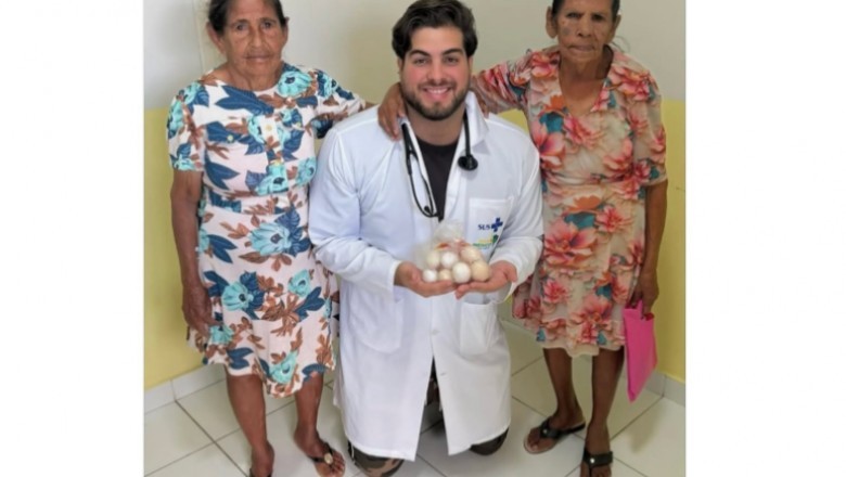Lekarz z Brazylii leczy pacjentów za darmo. W podziękowaniu dostaje jajka i domowe wypieki
