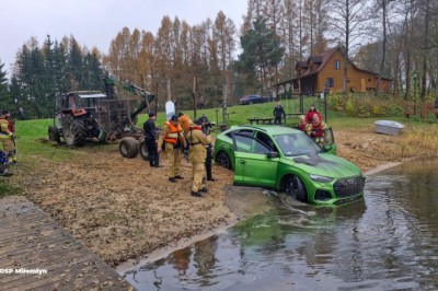Przejażdżka Audi Q8 zakończona... wodowaniem. Opublikowano nagranie z wyławiania