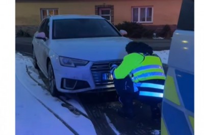 Jedziesz do Czech na narty ale masz auto w leasingu? Policja może zabrać Ci tablice i uziemić auto