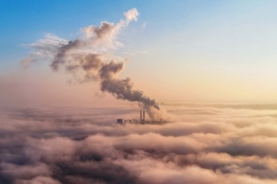 Zaledwie 32 firmy odpowiadają za połowę światowych emisji CO2