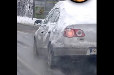 Zablokowane koło w Paseratti to dla tego kierowcy żaden problem. Zamiast się zatrzymać zaczął uciekać.