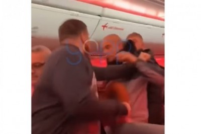 Pojawiły się kolejne nagrania z bójki grupy Brytyjczyków na pokładzie samolotu. Zachowywali się jak na ulicy, nikt nie mógł ich uspokoić