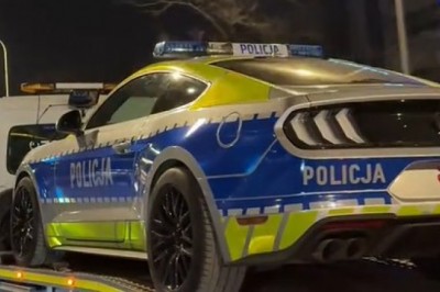 Pijany kierowca stracił Mustanga GT. Teraz sportowe auto trafi do policji