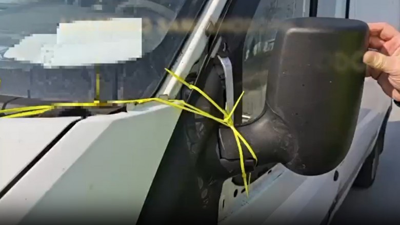 Dostawczy Ford był w tak tragicznym stanie, że aż trudno uwierzyć. Policja pokazała nagranie z kontroli