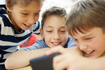 Dzieci z małopolskiej podstawówki nagrywały filmy dla dorosłych. W szkole interweniowała policja