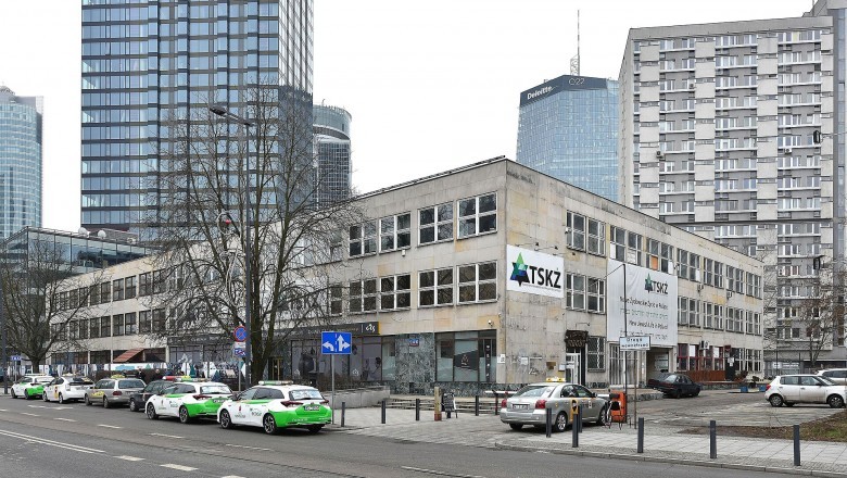 W 2015 TSKŻ sprzedało teren i siedzibę Teatru Żydowskiego, teraz nową sfinansuje miasto Warszawa za 115 mln zł. 25 mln dołoży Ministerstwo Kultury